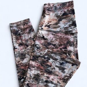 Lululemon Align 25” leggings in Future Utopia Multi (size 4)